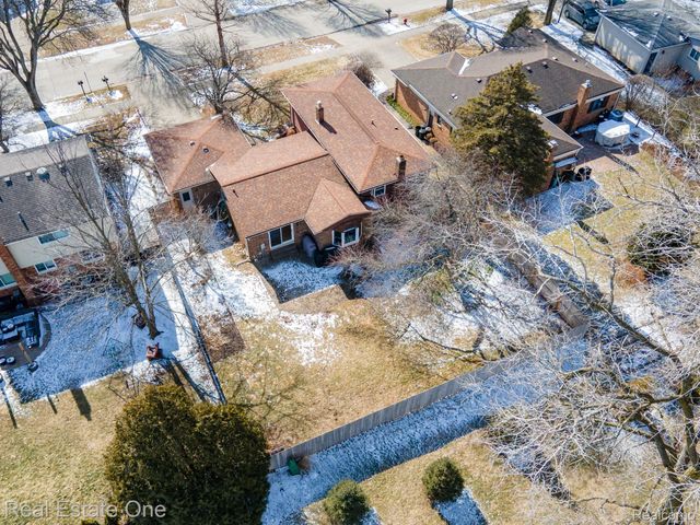 1441 Lila Drive, Troy, MI 48085