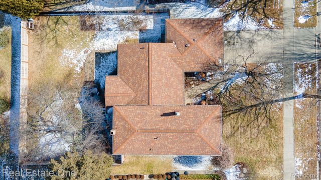 1441 Lila Drive, Troy, MI 48085