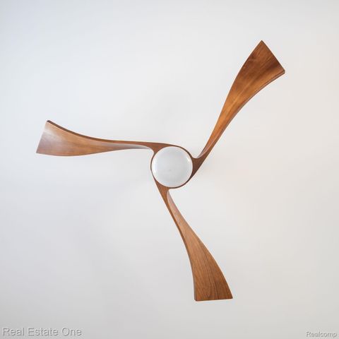 1441 Lila Drive, Troy, MI 48085