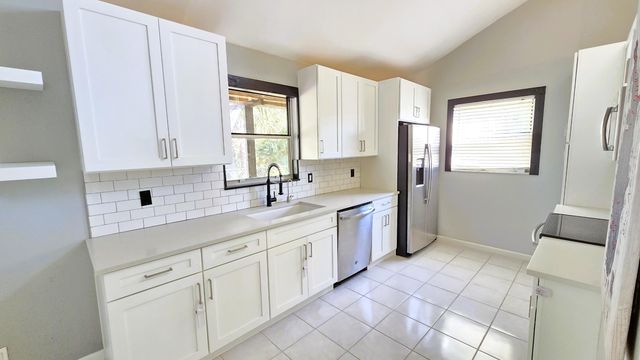 82 Maplecrest Circle, Jupiter, FL 33458