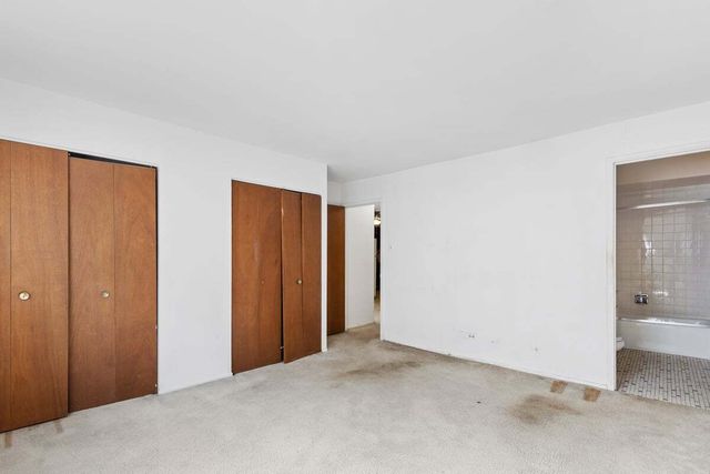 1567 Ridge Avenue 607, Evanston, IL 60201