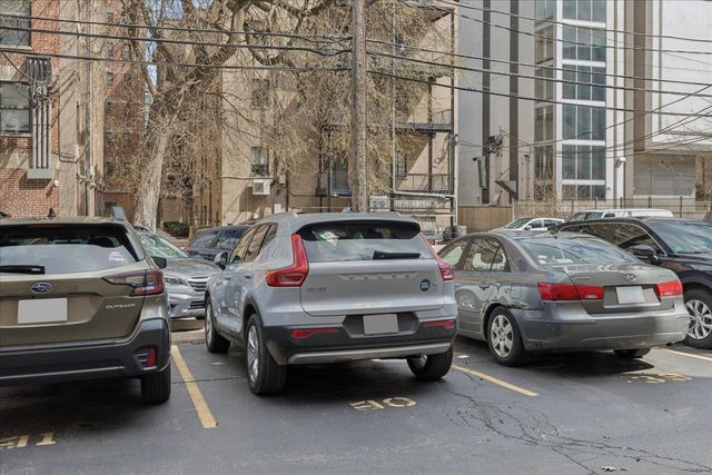 1567 Ridge Avenue 607, Evanston, IL 60201