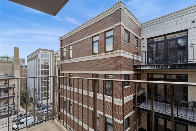 1567 Ridge Avenue 607, Evanston, IL 60201