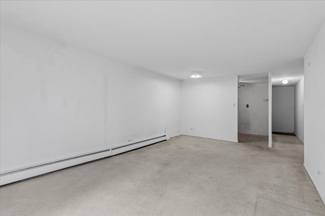 1567 Ridge Avenue 607, Evanston, IL 60201