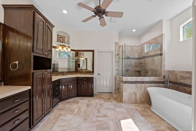 30017 Fairway Vista, Boerne, TX 78015