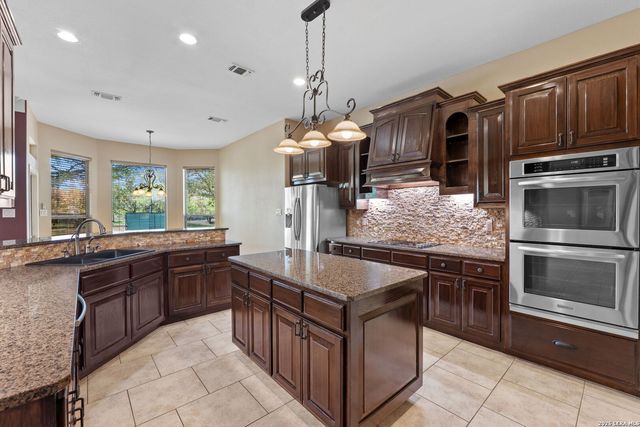 30017 Fairway Vista, Boerne, TX 78015