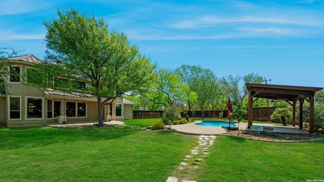 30017 Fairway Vista, Boerne, TX 78015