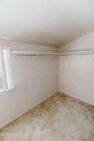 31 Miles Standish Road, Rotterdam, NY 12306