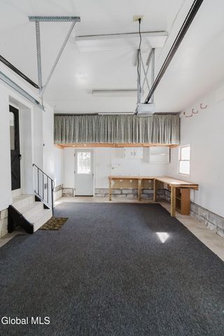 31 Miles Standish Road, Rotterdam, NY 12306