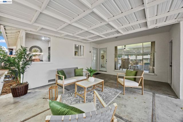 2136 Holbrook Drive, Concord, CA 94519