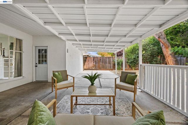 2136 Holbrook Drive, Concord, CA 94519