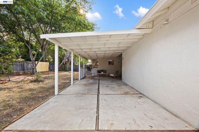 2136 Holbrook Drive, Concord, CA 94519