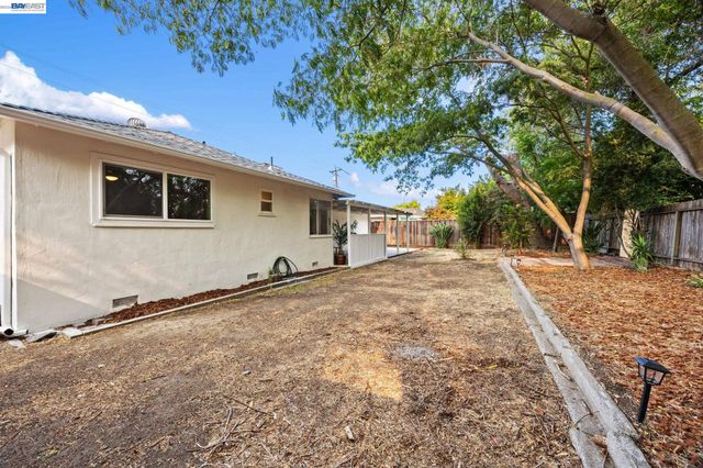 2136 Holbrook Drive, Concord, CA 94519