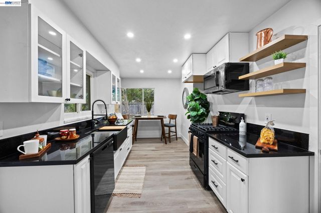 2136 Holbrook Drive, Concord, CA 94519