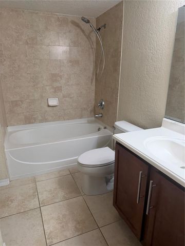1928 CONWAY ROAD 14, Orlando, FL 32812
