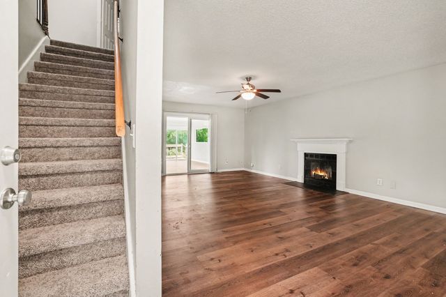 2414 Stones Throw Dr, Murfreesboro, TN 37129