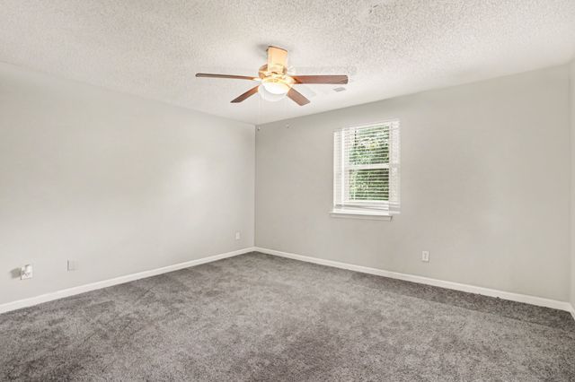 2414 Stones Throw Dr, Murfreesboro, TN 37129