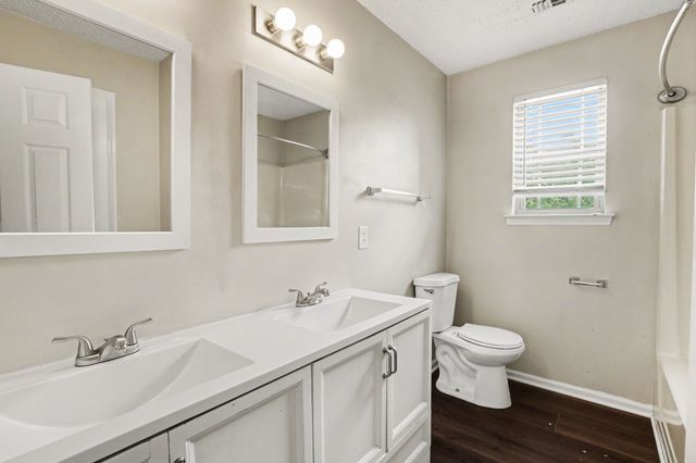 2414 Stones Throw Dr, Murfreesboro, TN 37129
