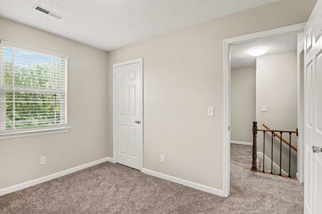 2414 Stones Throw Dr, Murfreesboro, TN 37129