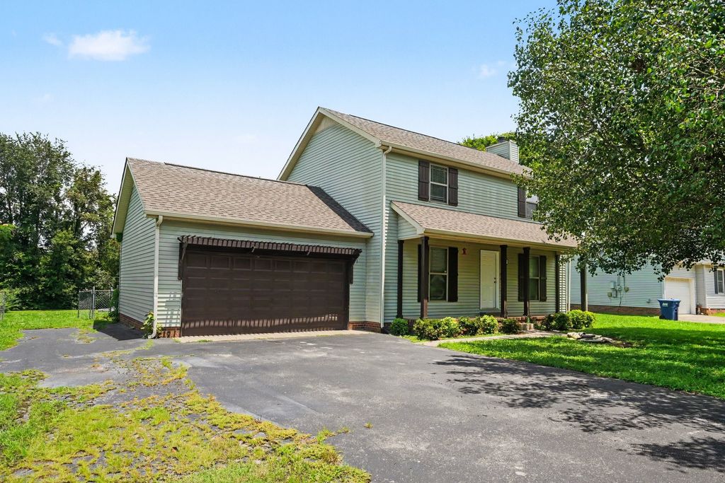 2414 Stones Throw Dr, Murfreesboro, TN 37129