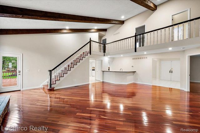 6019 Glen Eagles Drive, West Bloomfield Charter Township, MI 48323