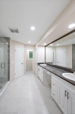 6019 Glen Eagles Drive, West Bloomfield Charter Township, MI 48323