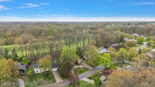 6019 Glen Eagles Drive, West Bloomfield Charter Township, MI 48323