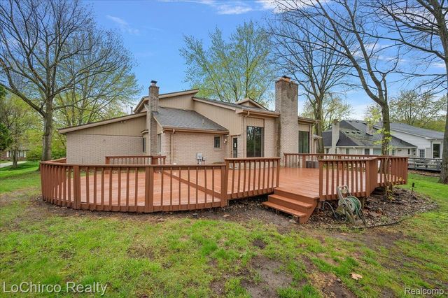6019 Glen Eagles Drive, West Bloomfield Charter Township, MI 48323