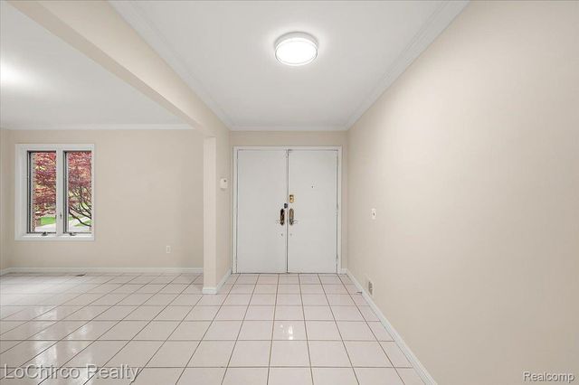 6019 Glen Eagles Drive, West Bloomfield Charter Township, MI 48323
