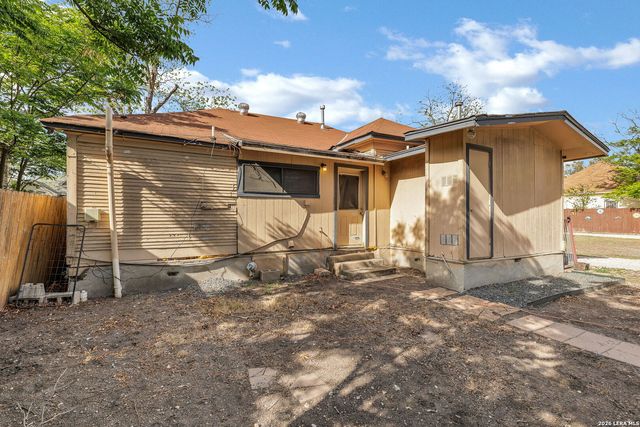 1518 W Travis, San Antonio, TX 78207