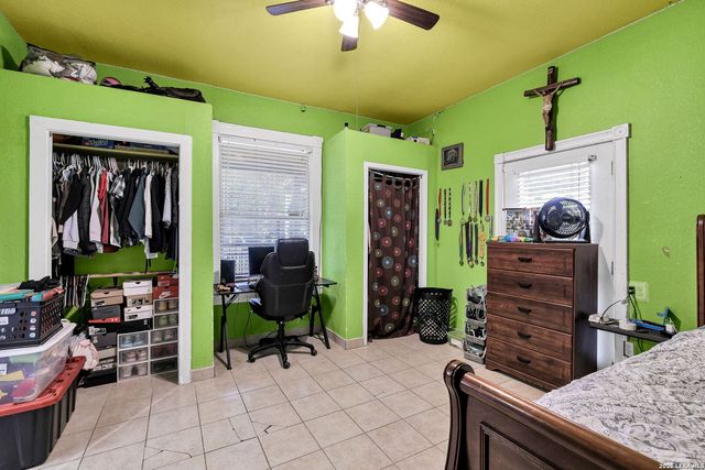 1518 W Travis, San Antonio, TX 78207