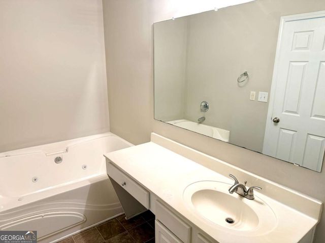 837 Crestwell Circle SW, Atlanta, GA 30331