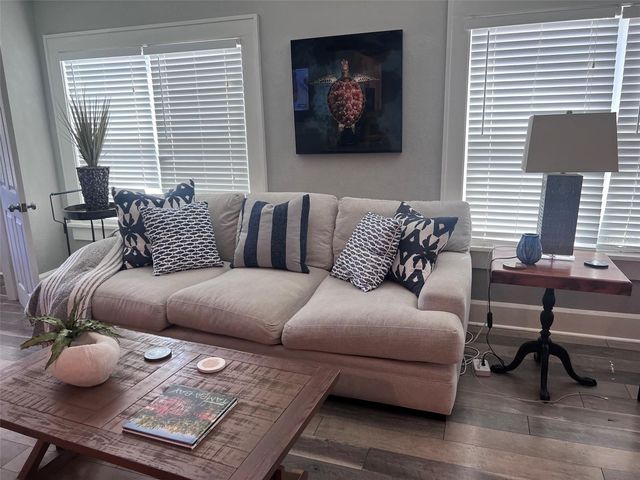 1137 HIGHLAND STREET S, St Petersburg, FL 33701