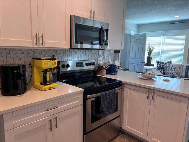 1137 HIGHLAND STREET S, St Petersburg, FL 33701