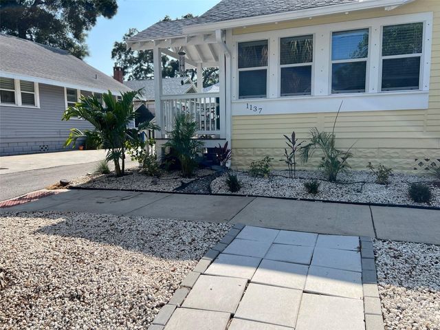 1137 HIGHLAND STREET S, St Petersburg, FL 33701