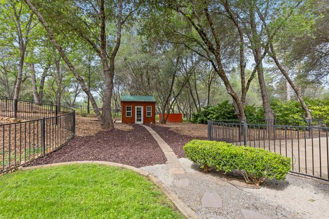 2280 Fieldstone Dr, Placerville, CA 95667