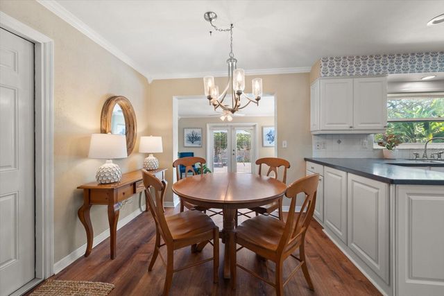 2233 SUNSET CIRCLE, Largo, FL 33774