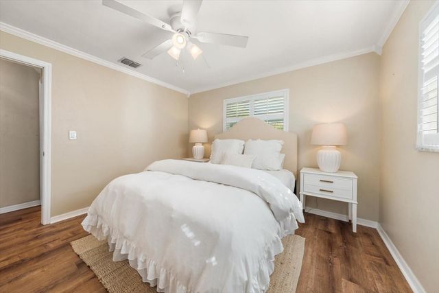 2233 SUNSET CIRCLE, Largo, FL 33774