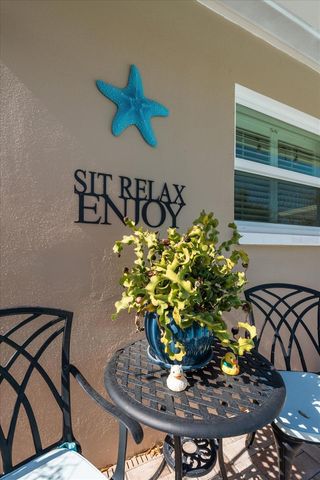 2233 SUNSET CIRCLE, Largo, FL 33774