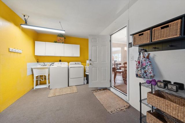 2233 SUNSET CIRCLE, Largo, FL 33774