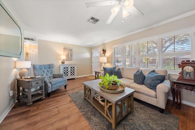 2233 SUNSET CIRCLE, Largo, FL 33774