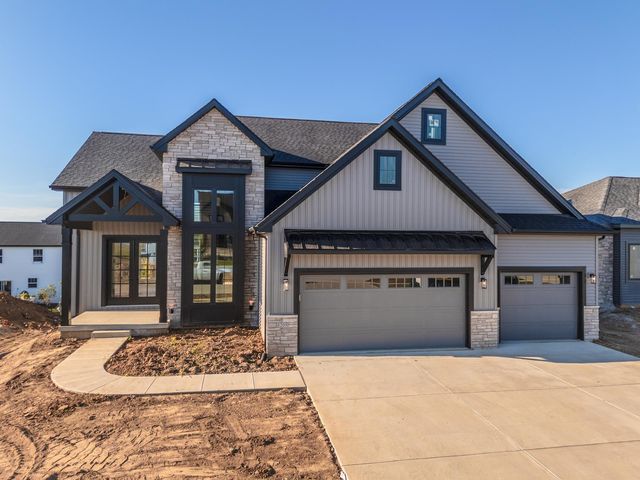 5215 Castlebar Drive, Bloomington, IL 61705