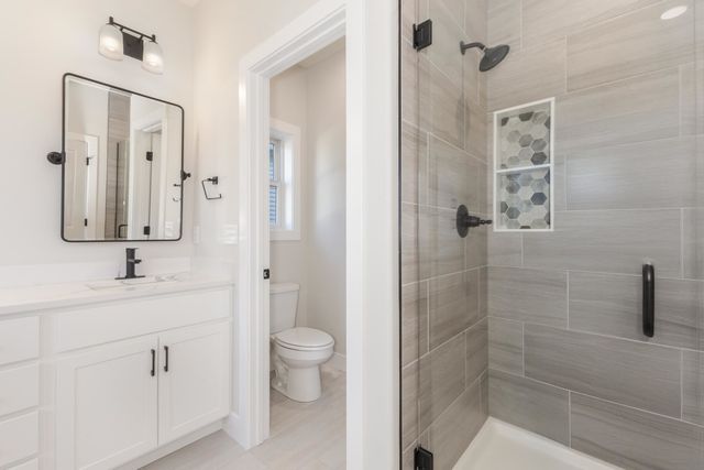 5215 Castlebar Drive, Bloomington, IL 61705