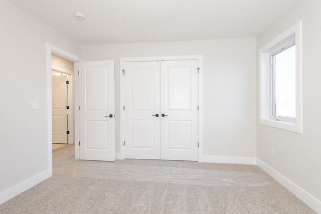 5215 Castlebar Drive, Bloomington, IL 61705