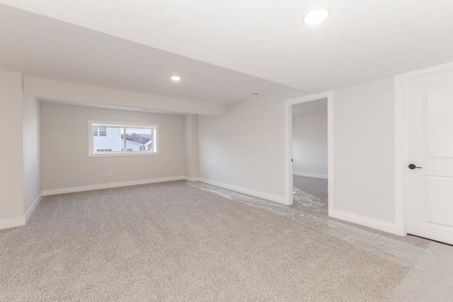 5215 Castlebar Drive, Bloomington, IL 61705