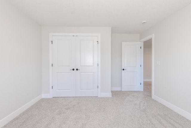 5215 Castlebar Drive, Bloomington, IL 61705