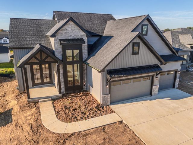 5215 Castlebar Drive, Bloomington, IL 61705