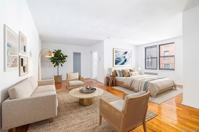10-40 Neilson Street 2-C, Far Rockaway, NY 11691