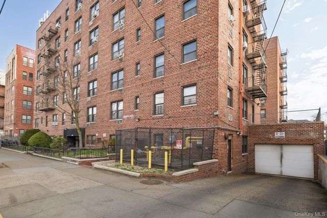 10-40 Neilson Street 2-C, Far Rockaway, NY 11691
