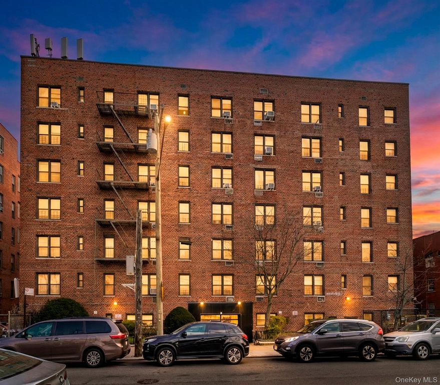 10-40 Neilson Street 2-C, Far Rockaway, NY 11691